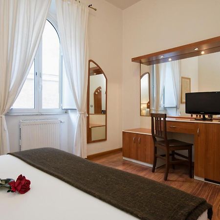 Navona Tower Apartments Rome Bagian luar foto